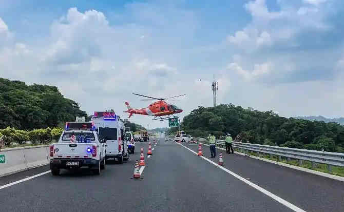 松山区高速公路汽车救援案例